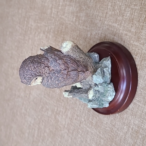 Cherison Spirit of the North Owl Figurine on Wooden Base - Picture 2 of 8